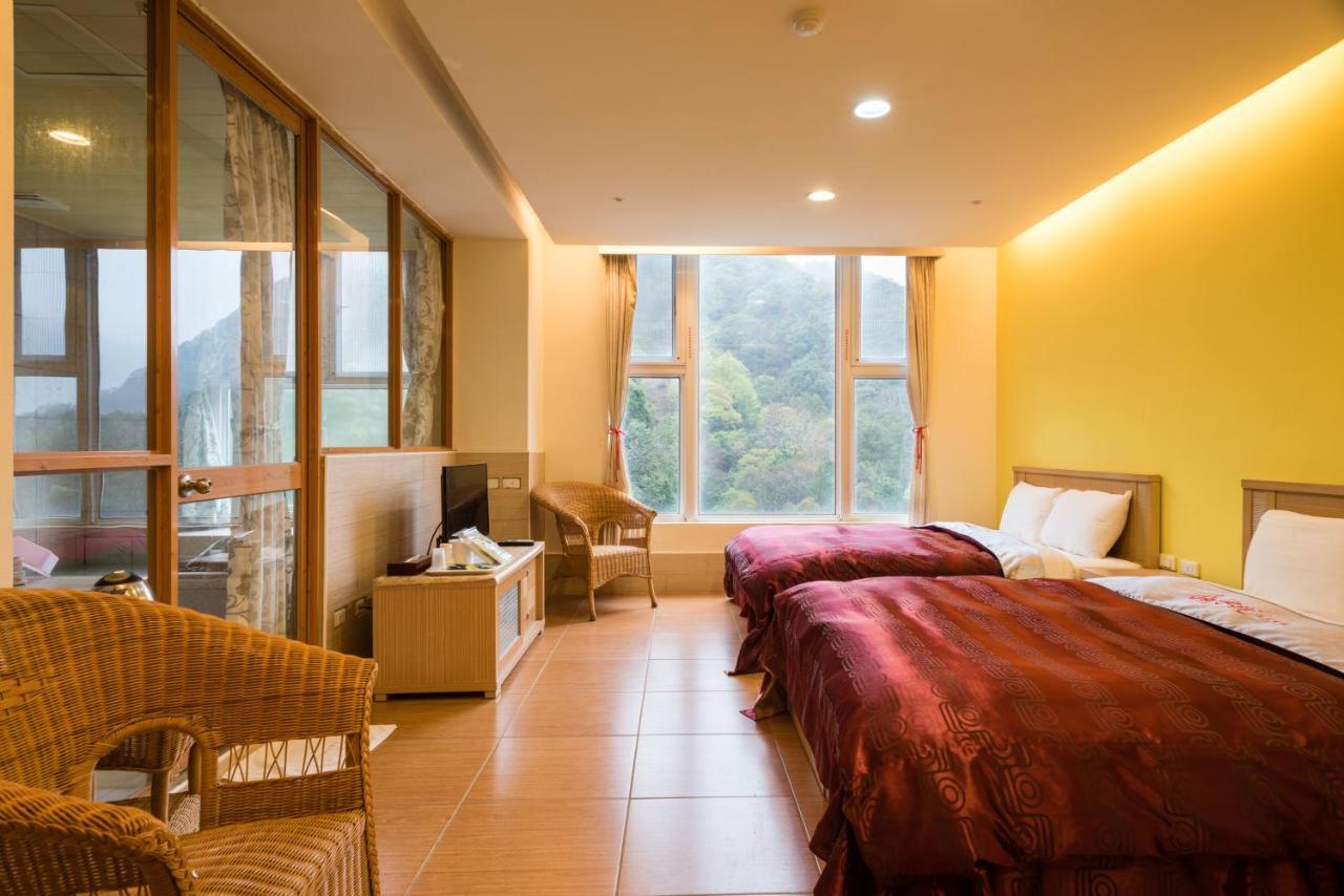 Crystal Hotel Ренай Экстерьер фото