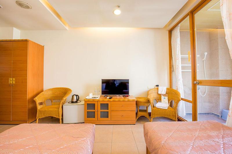 Crystal Hotel Ренай Экстерьер фото