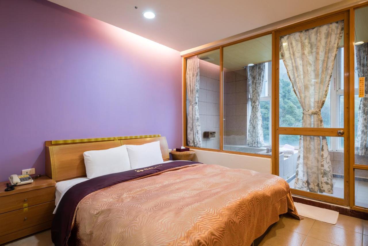 Crystal Hotel Ренай Экстерьер фото